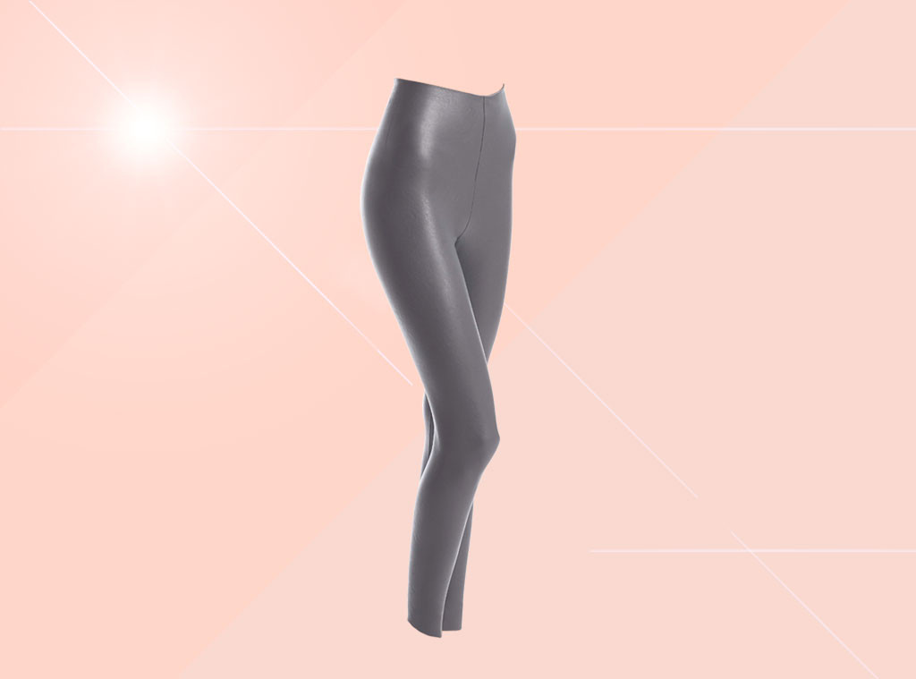 E-Comm: These Best-Selling Leggings Are the Only Pair You Need This Winter E-Comm: These Best-Selling Leggings Are the Only Pair You Need This Winter